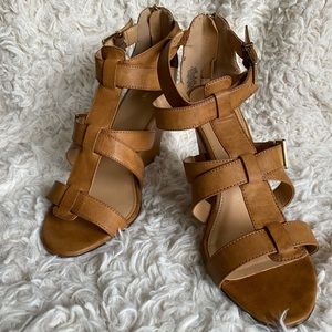 Express Cognac Wedges